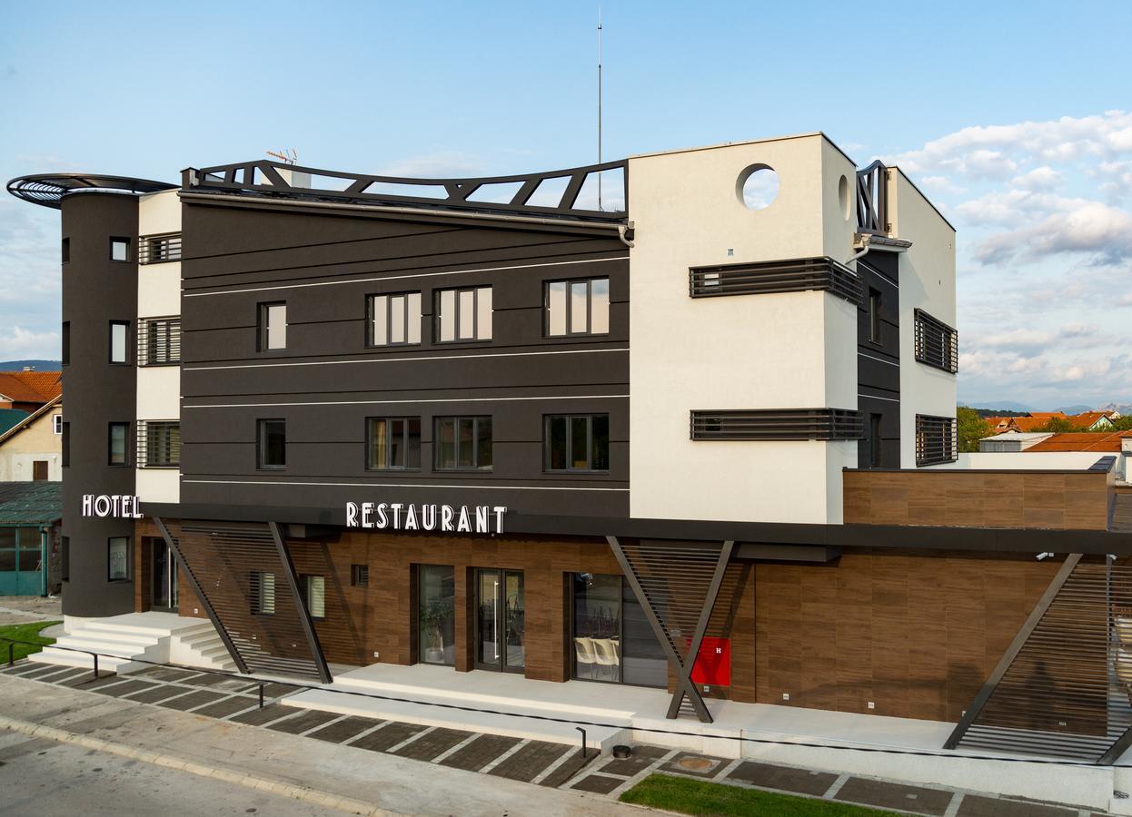 Hotel Ideo Lux Ni Εξωτερικό φωτογραφία