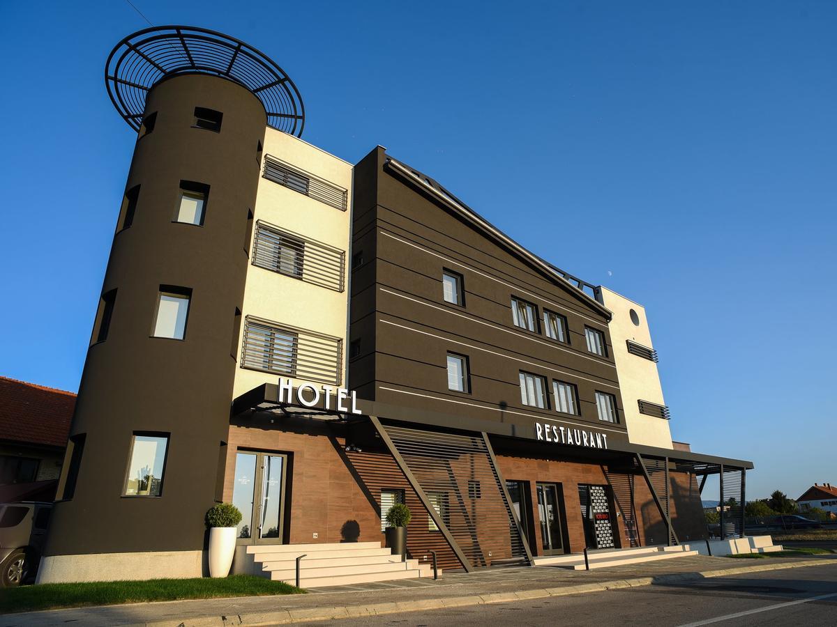 Hotel Ideo Lux Ni Εξωτερικό φωτογραφία
