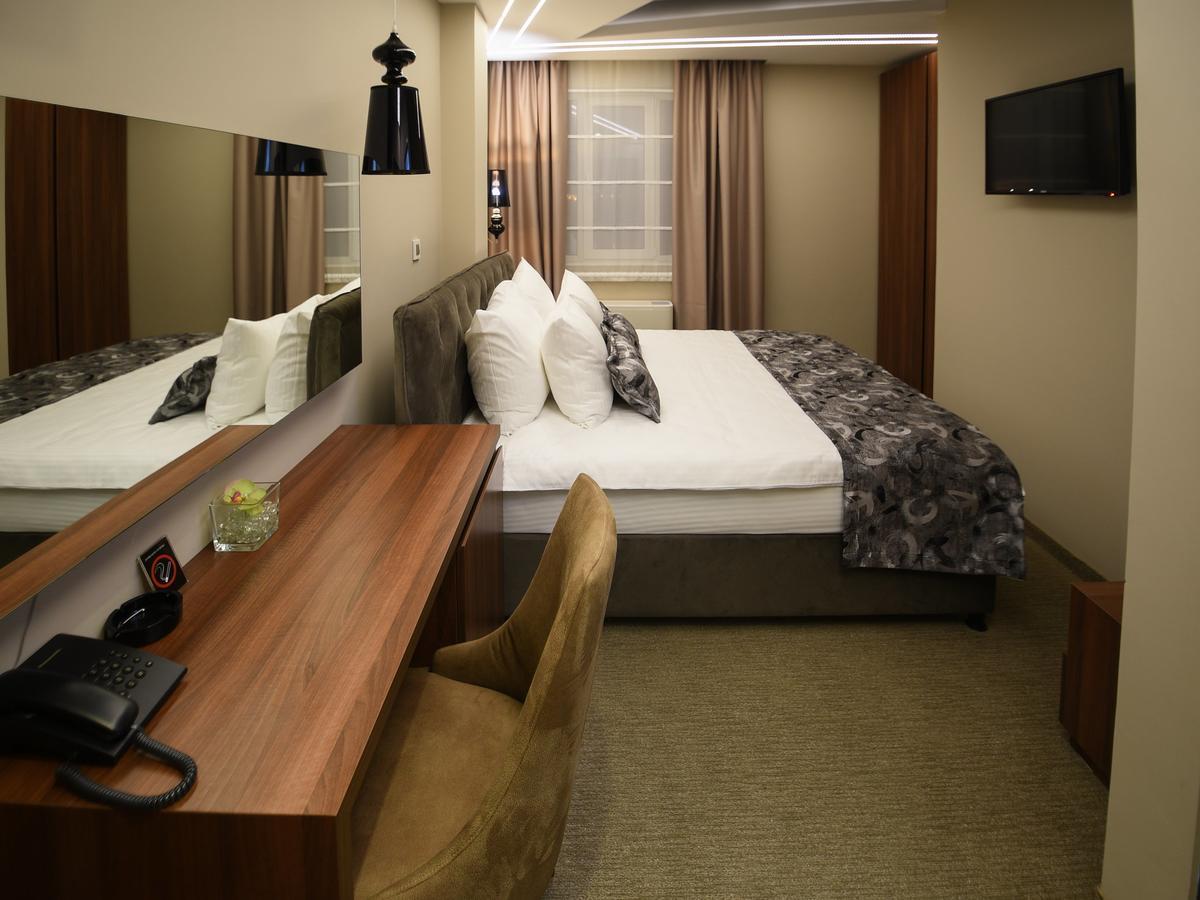Hotel Ideo Lux Ni Εξωτερικό φωτογραφία